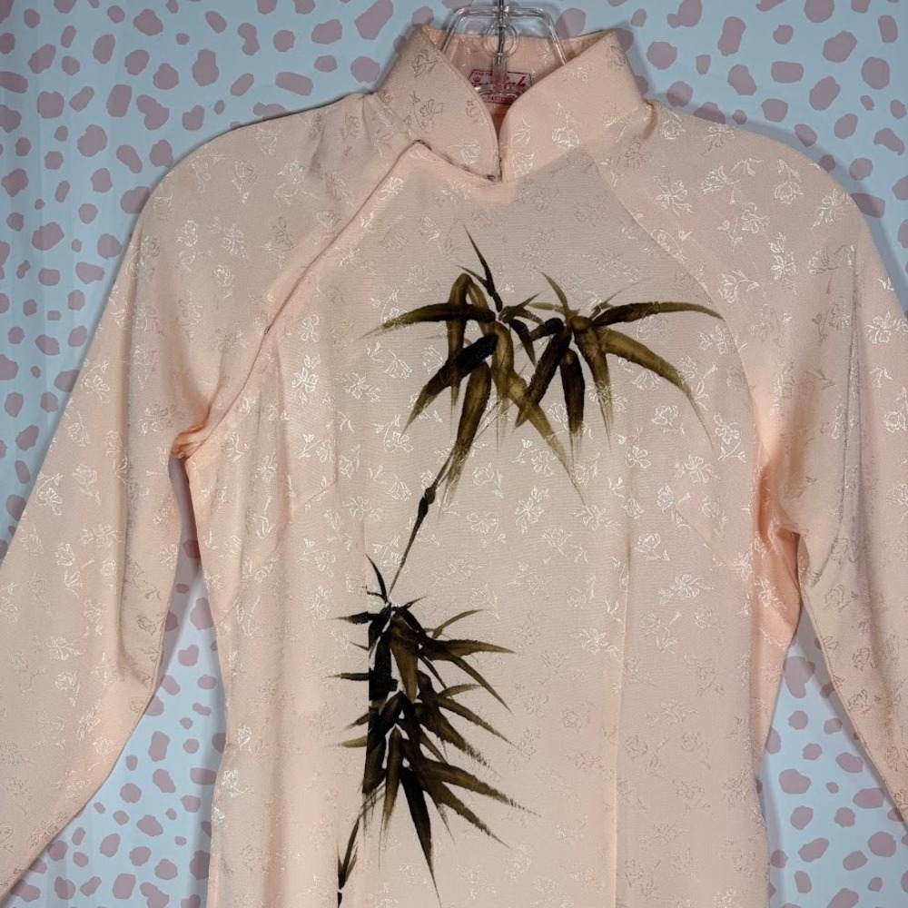 Vintage Vietnamese Ao Dai Peach Jacquard Hand Painted Bamboo Kimono Dress Small - Picture 5 of 9